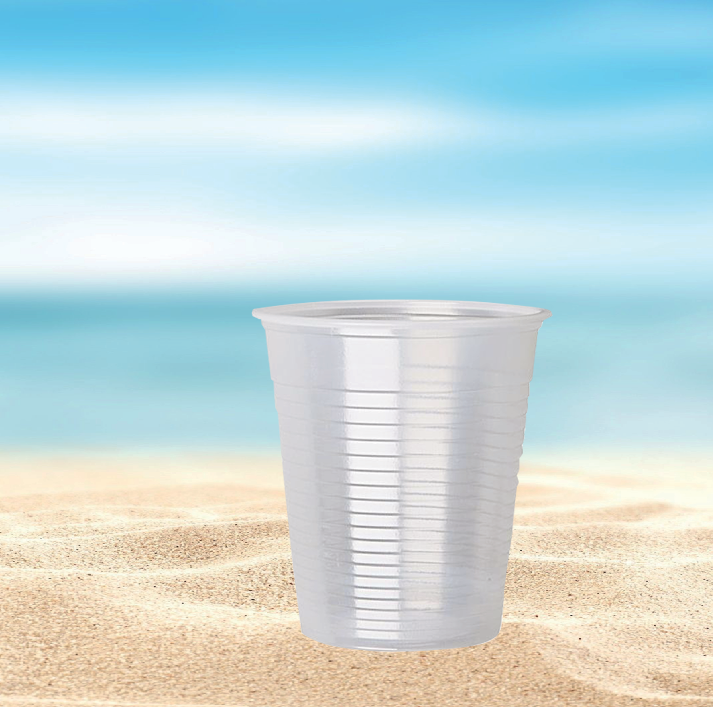Vasos descartables de plástico PP resistentes, ideales para bebidas frías y calientes.